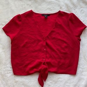 Red short sleeve tie front crop top with buttons